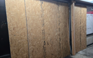 Read more about the article 7 Reasons Why a Board Up Service is Essential After Damage